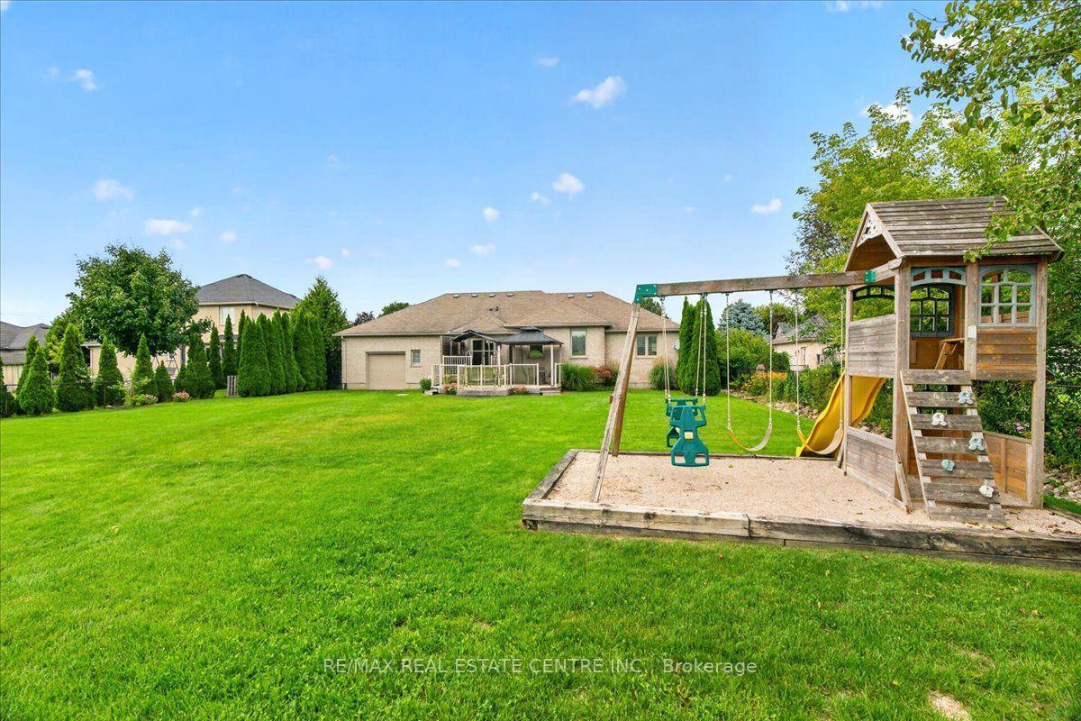Photo 41 of 515 Woodward Drive, Strathroy-Caradoc, Mount Brydges — HOMEH