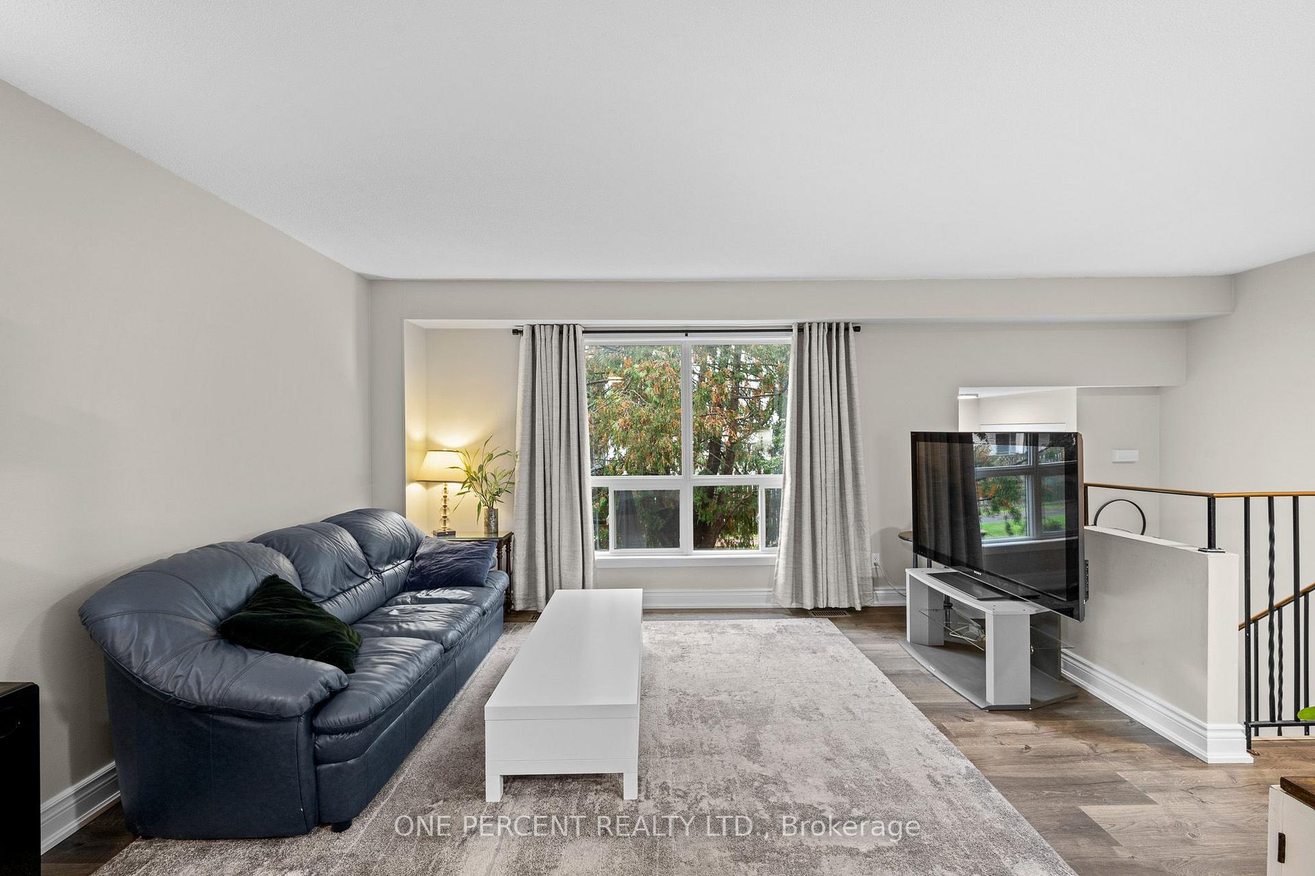 Photo 9 of Unit D, 20 Sonnet Crescent, Ottawa, Westcliffe Estates — HOMEH