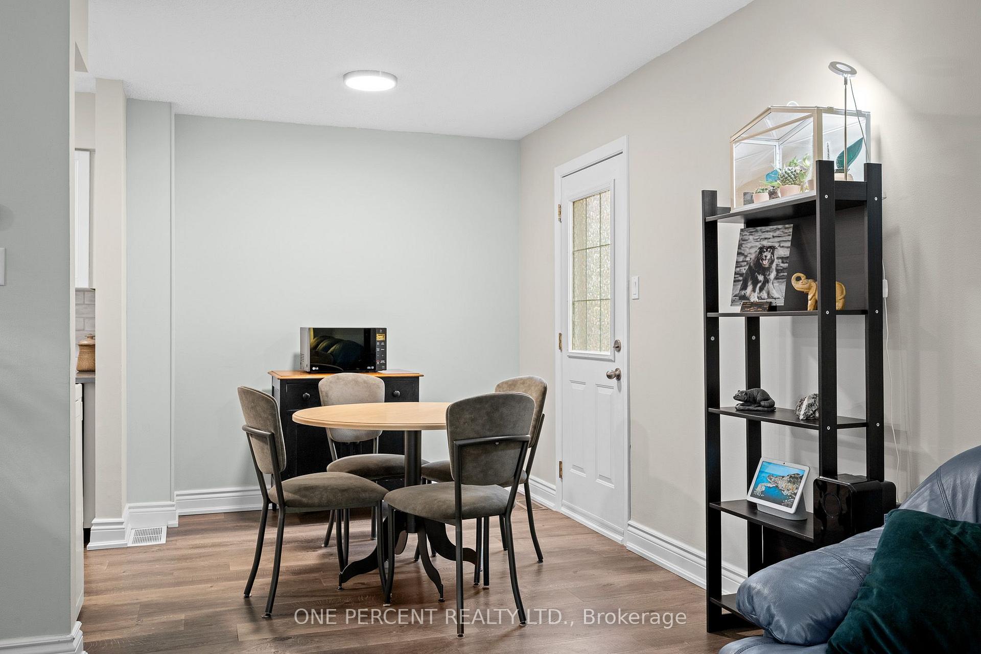 Photo 12 of Unit D, 20 Sonnet Crescent, Ottawa, Westcliffe Estates — HOMEH