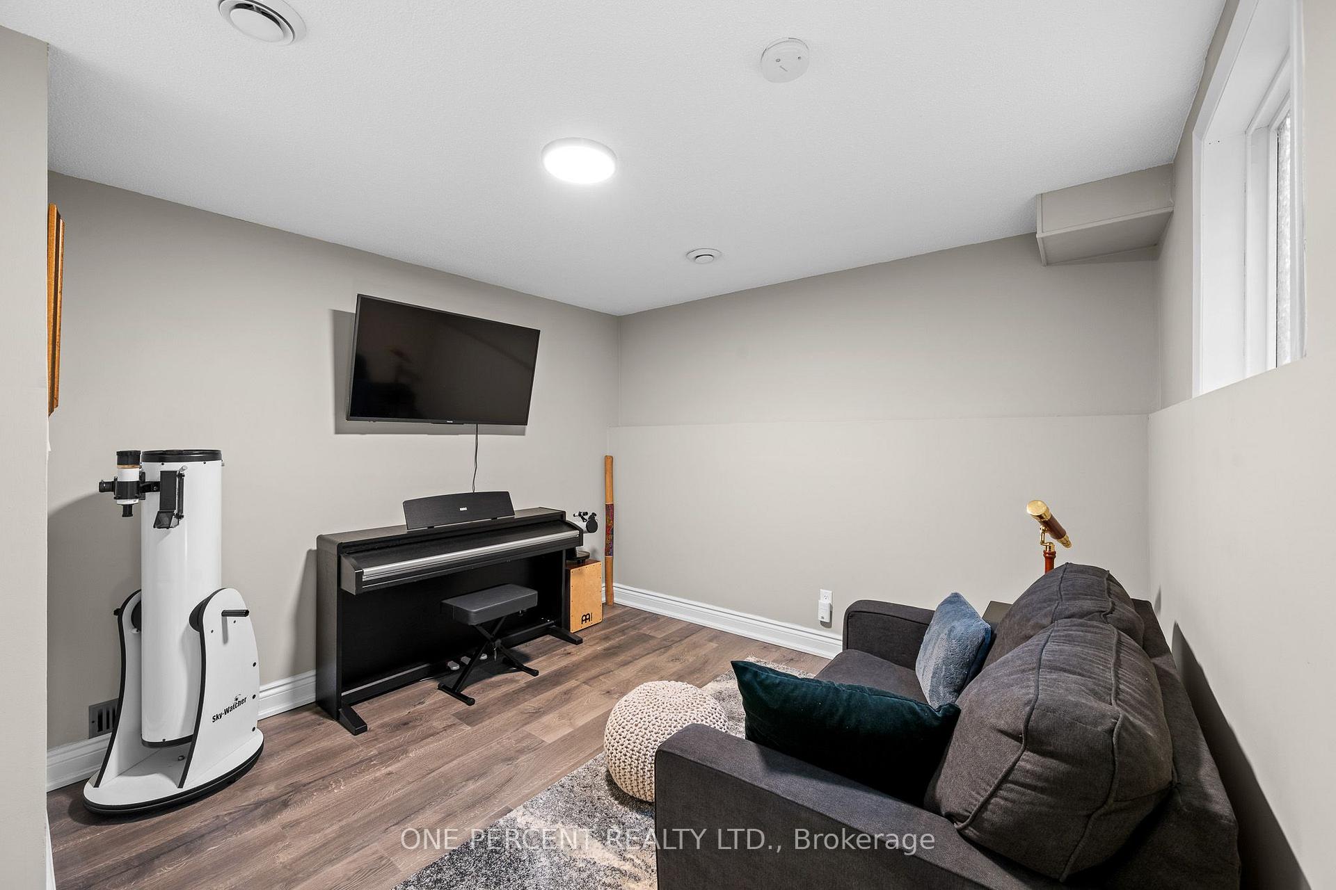 Photo 24 of Unit D, 20 Sonnet Crescent, Ottawa, Westcliffe Estates — HOMEH