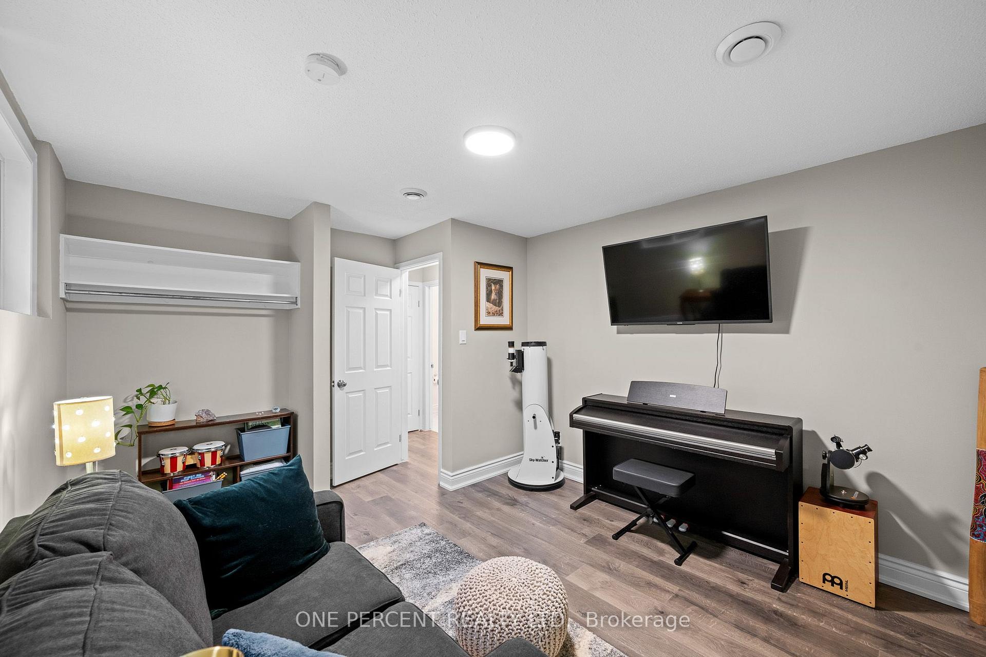 Photo 25 of Unit D, 20 Sonnet Crescent, Ottawa, Westcliffe Estates — HOMEH
