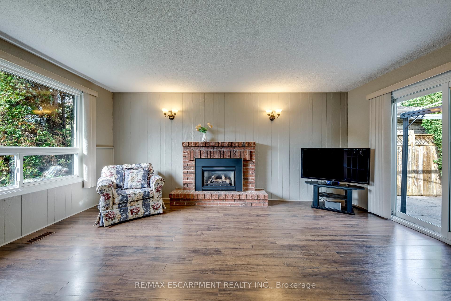 Photo 24 of 625 Belvenia Road, Burlington, Shoreacres — HOMEH
