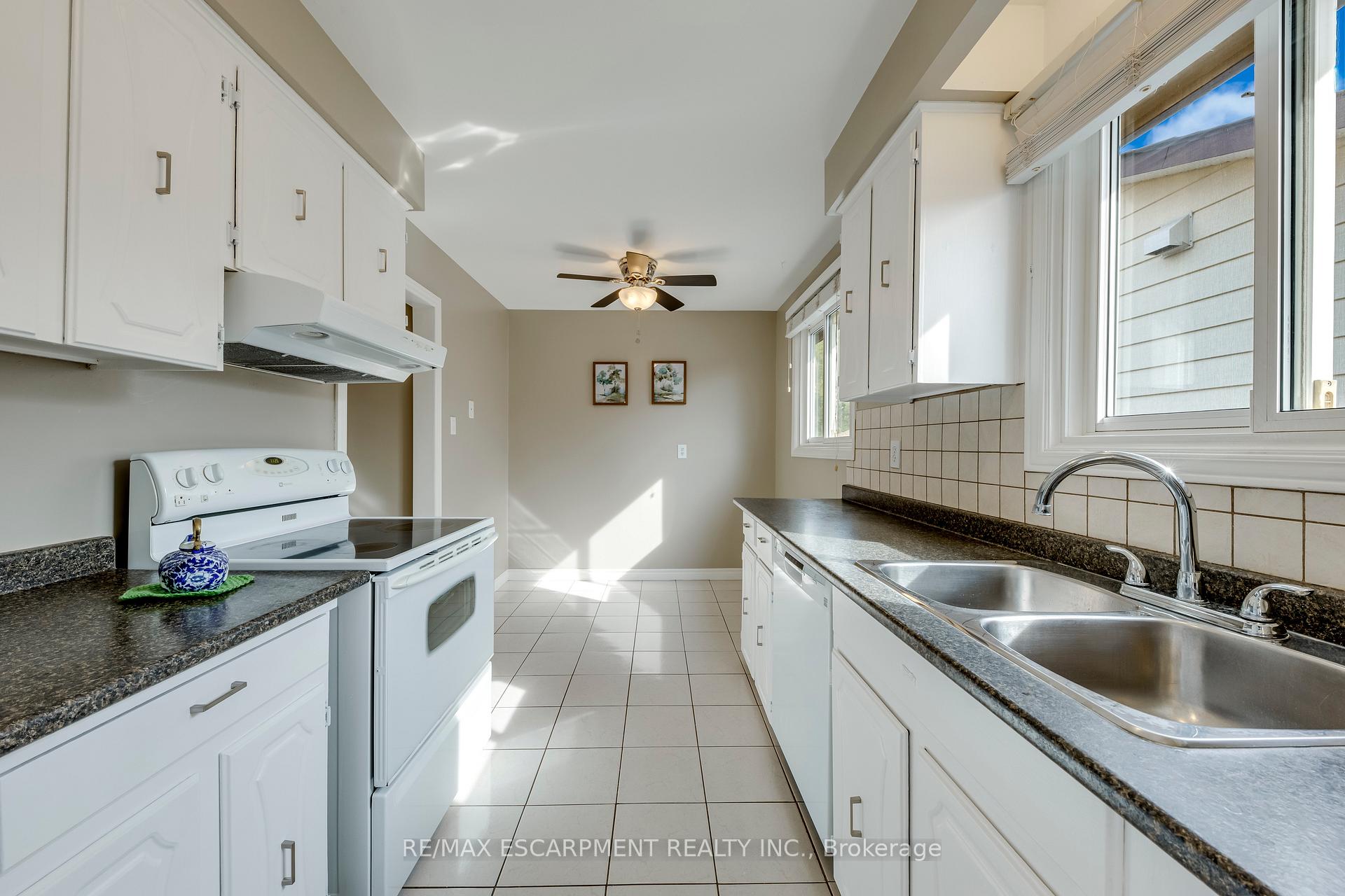 Photo 47 of 625 Belvenia Road, Burlington, Shoreacres — HOMEH