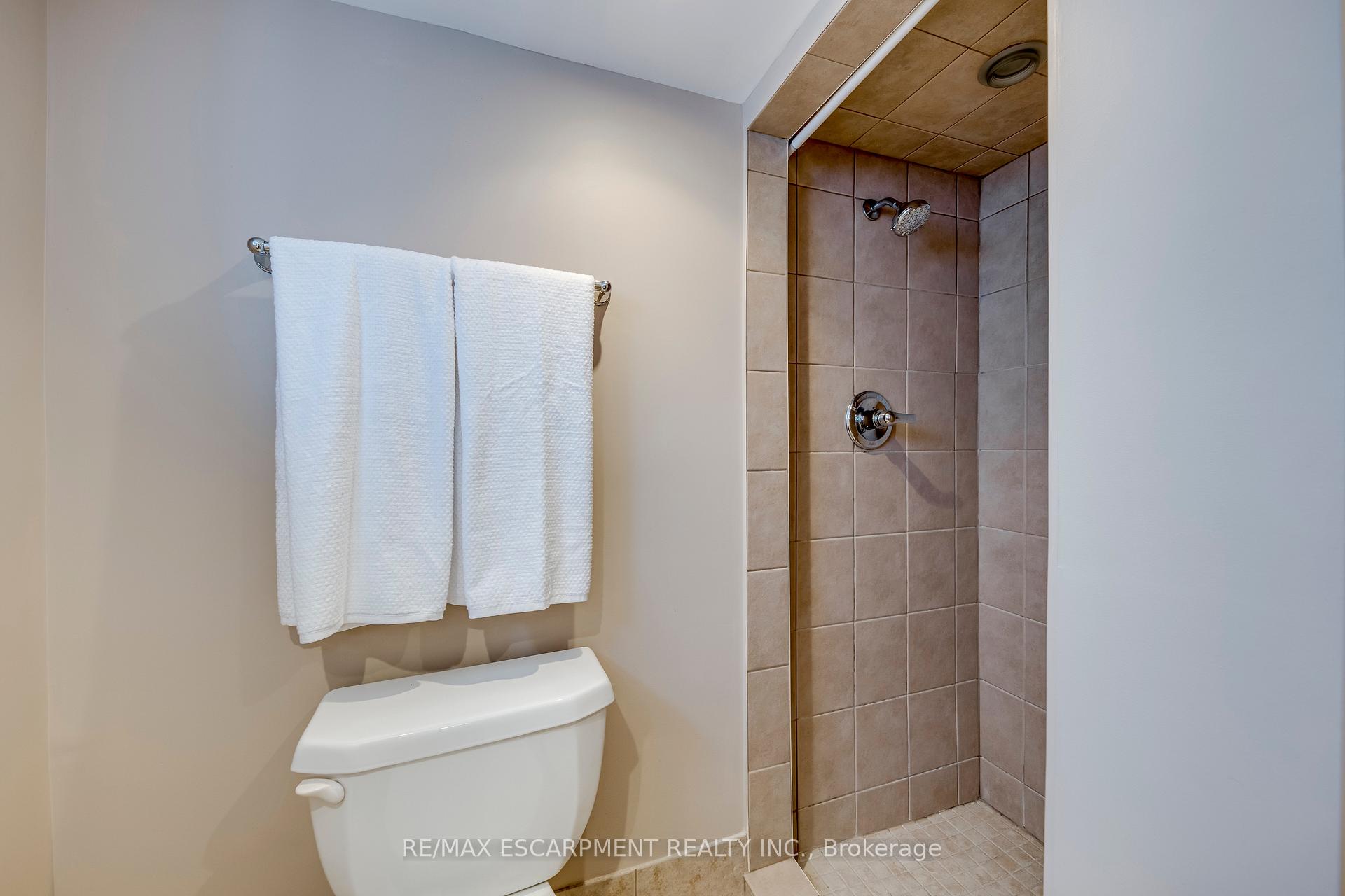 Photo 74 of 625 Belvenia Road, Burlington, Shoreacres — HOMEH