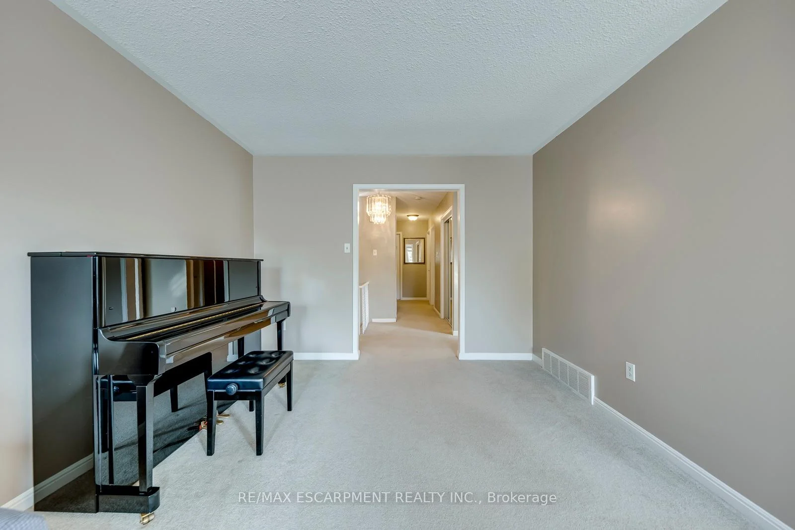 Photo 50 of 625 Belvenia Road, Burlington, Shoreacres — HOMEH