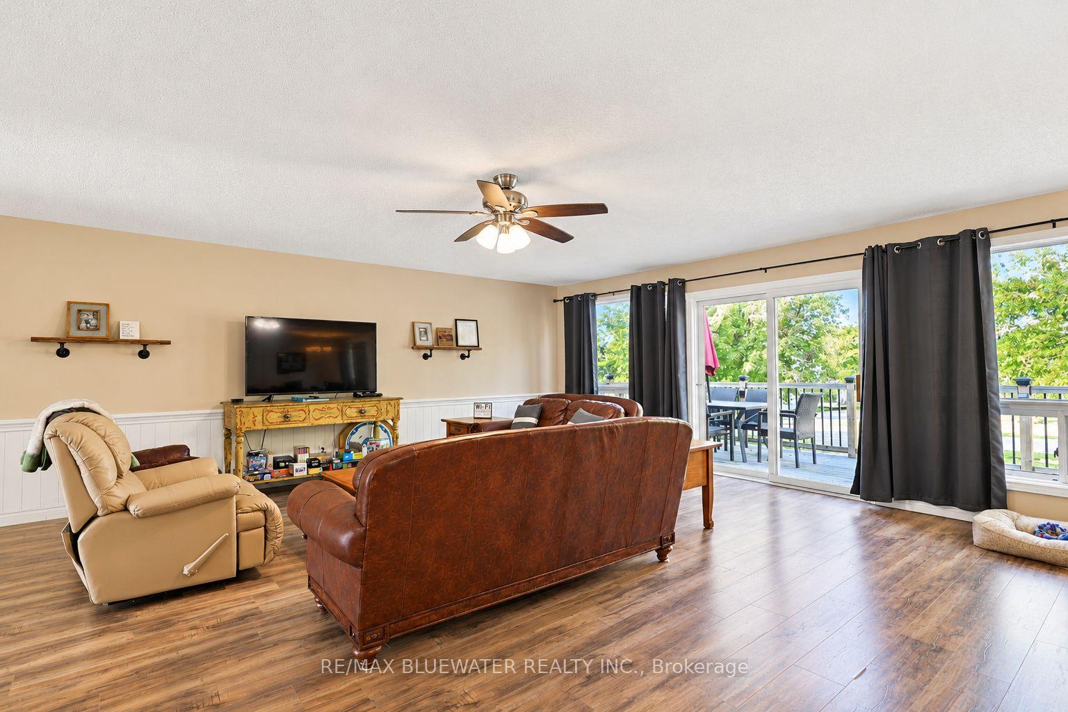 Photo 2 of 8437 Defore Drive, Lambton Shores — HOMEH