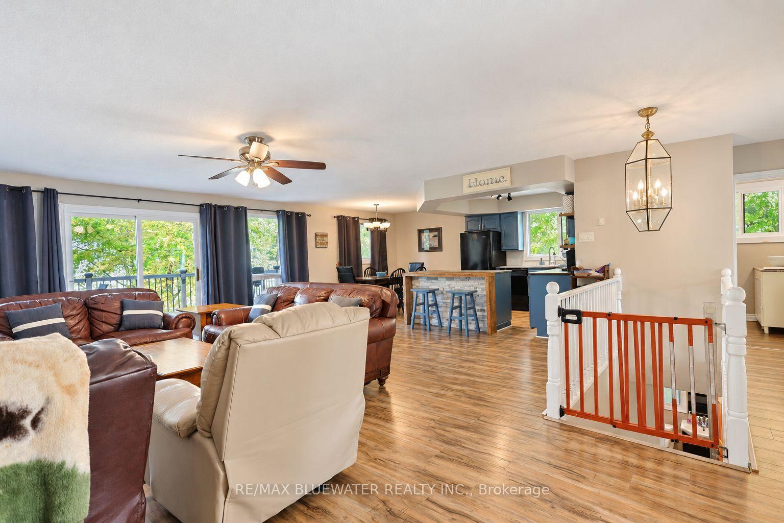 Photo 13 of 8437 Defore Drive, Lambton Shores — HOMEH
