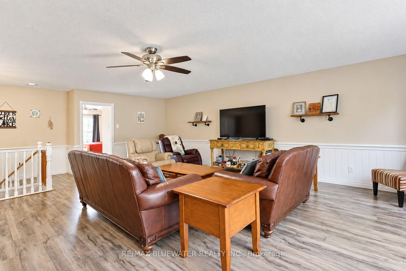 Photo 14 of 8437 Defore Drive, Lambton Shores — HOMEH