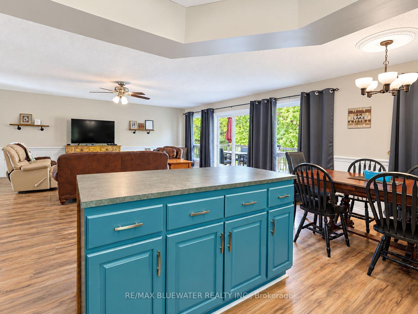 Photo 20 of 8437 Defore Drive, Lambton Shores — HOMEH