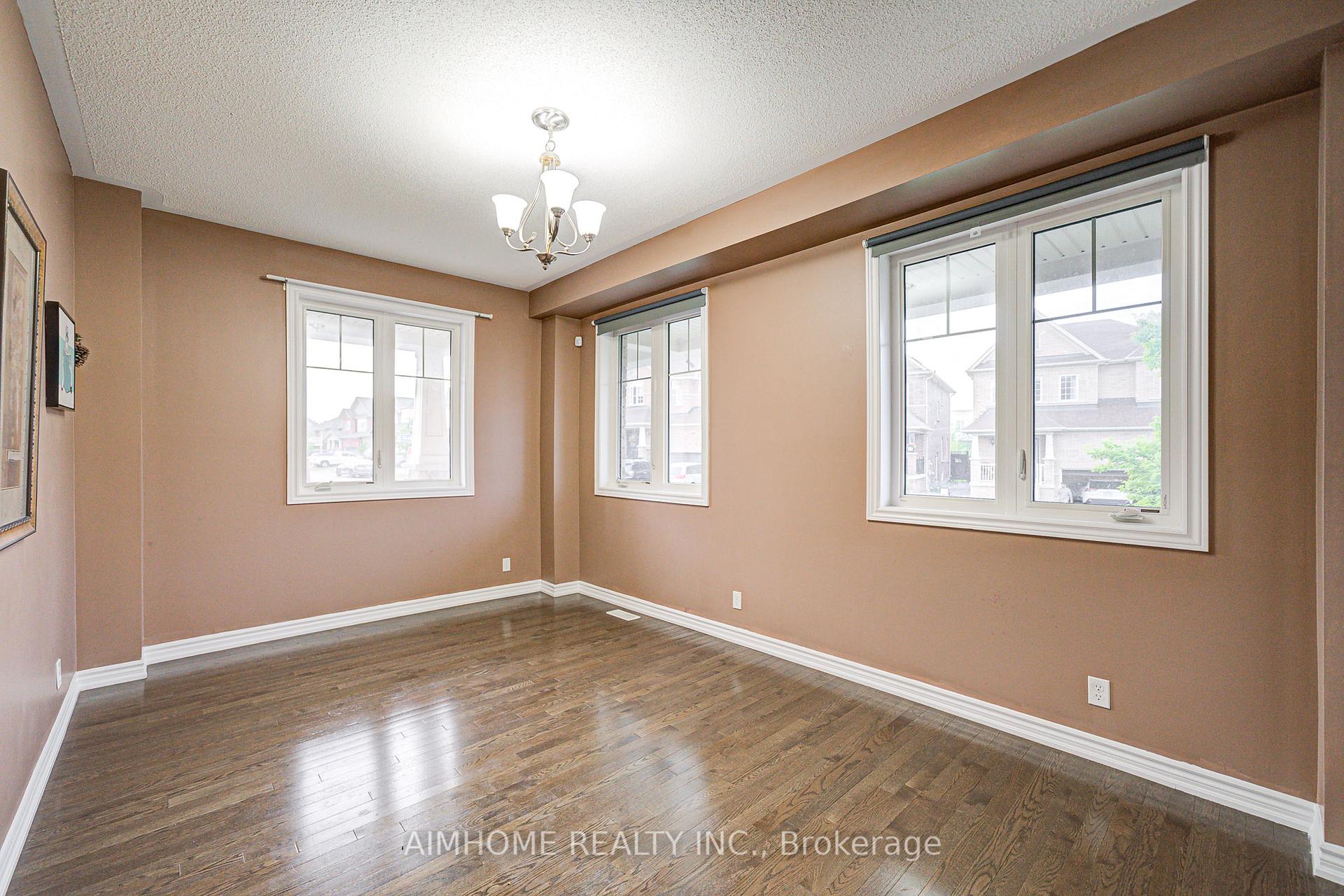 Photo 10 of 2383 Dobbinton Street, Oshawa, Windfields — HOMEH