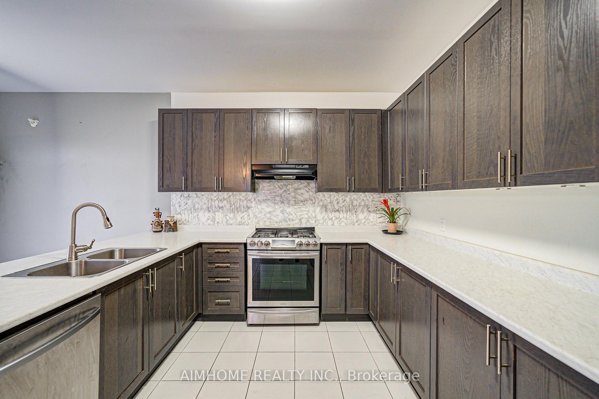 Photo 20 of 2383 Dobbinton Street, Oshawa, Windfields — HOMEH