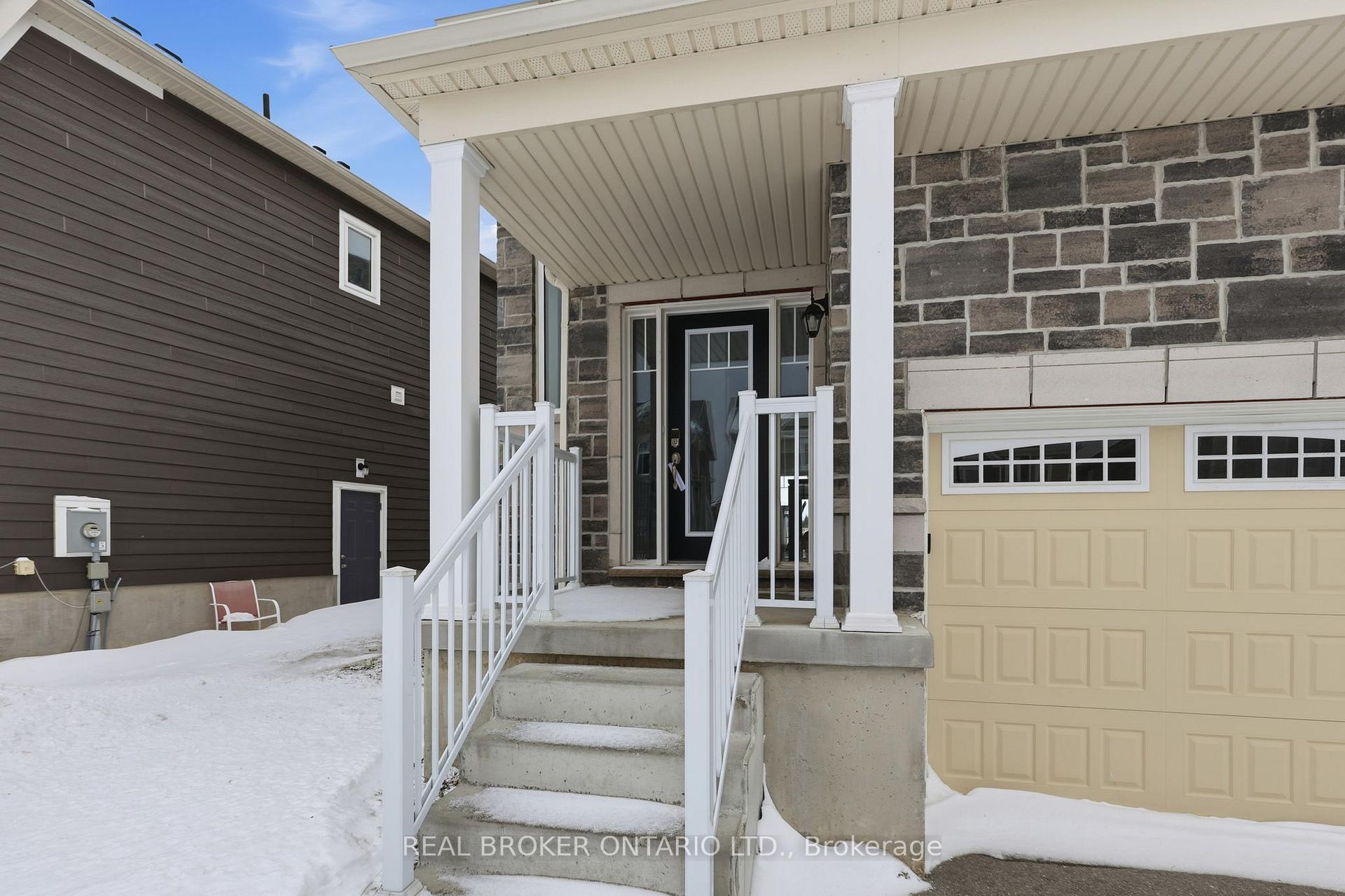 Photo 4 of 38 Sandhill Crane Drive, Wasaga Beach — HOMEH