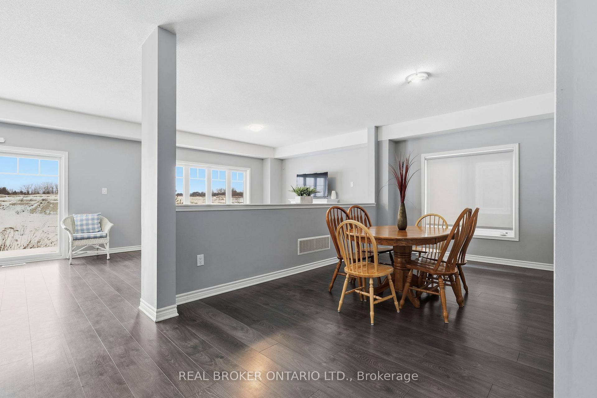 Photo 7 of 38 Sandhill Crane Drive, Wasaga Beach — HOMEH