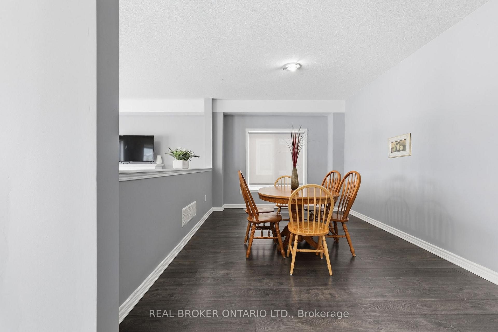 Photo 8 of 38 Sandhill Crane Drive, Wasaga Beach — HOMEH