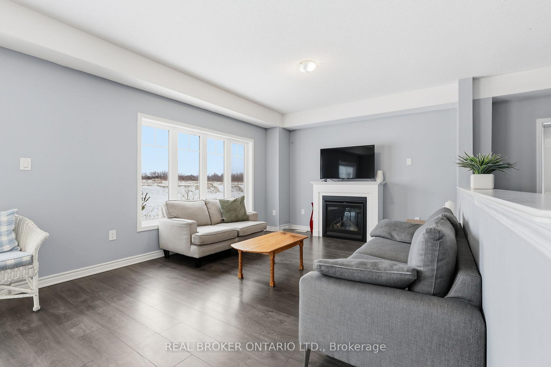 Photo 9 of 38 Sandhill Crane Drive, Wasaga Beach — HOMEH