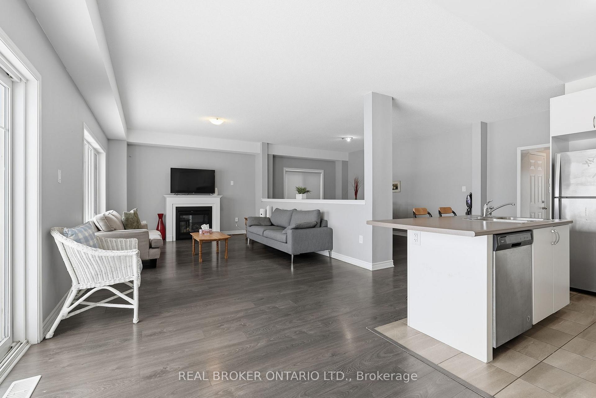 Photo 10 of 38 Sandhill Crane Drive, Wasaga Beach — HOMEH
