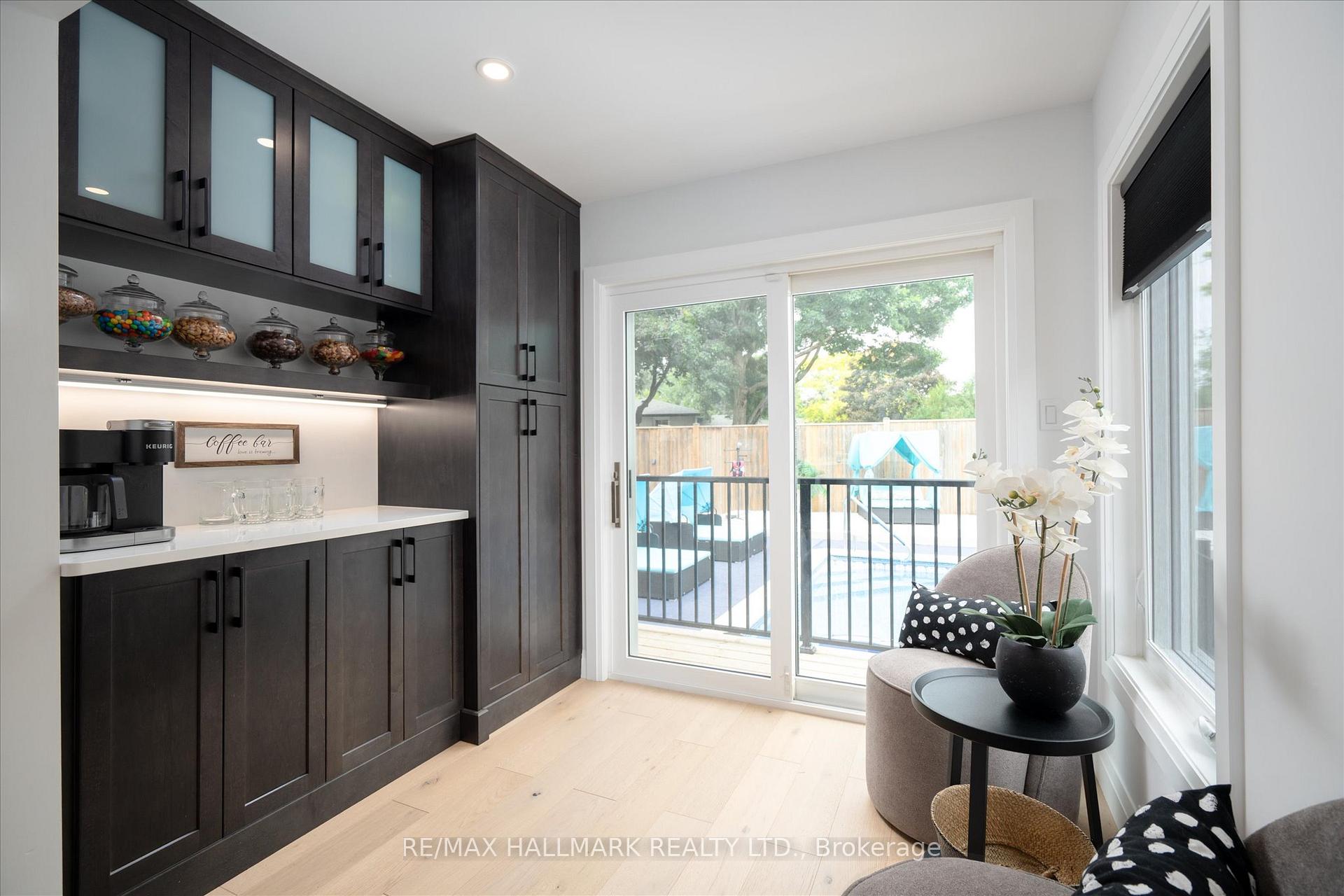 Photo 13 of 119 Charlotte Place, Kitchener, Heritage Park - Kitchener — HOMEH