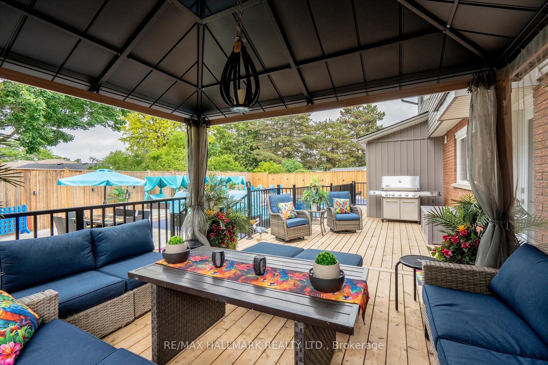 Photo 33 of 119 Charlotte Place, Kitchener, Heritage Park - Kitchener — HOMEH