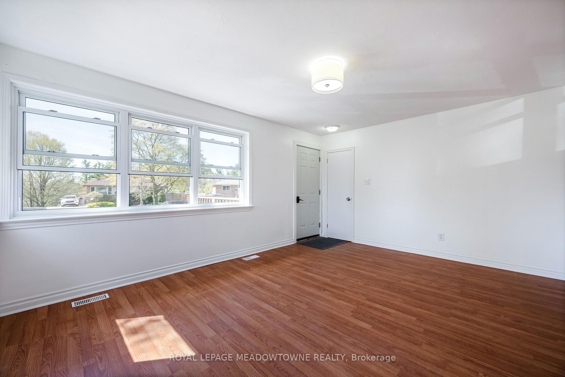 Photo 13 of 169 Longfield Road, Halton Hills, Acton — HOMEH