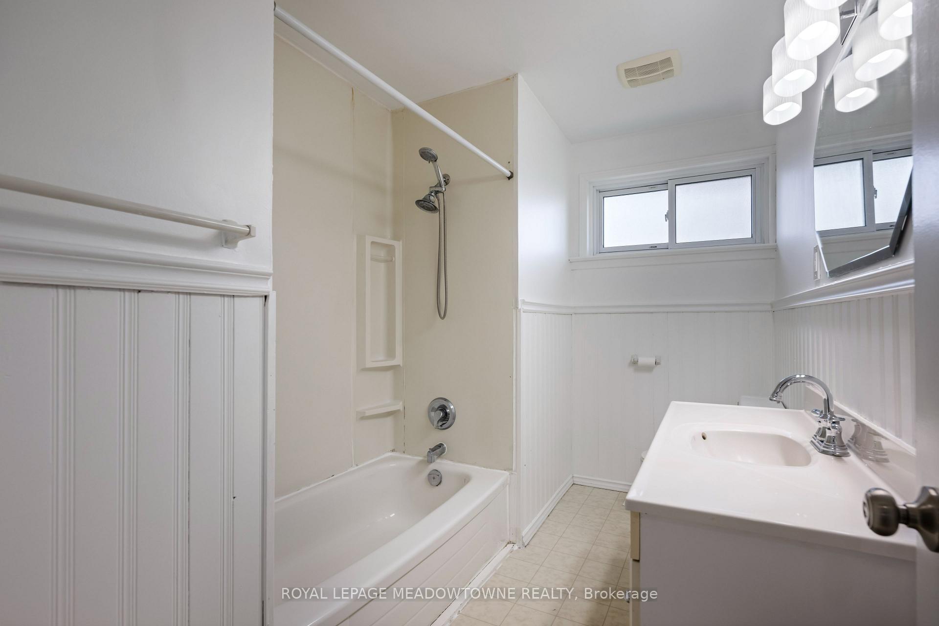 Photo 27 of 169 Longfield Road, Halton Hills, Acton — HOMEH