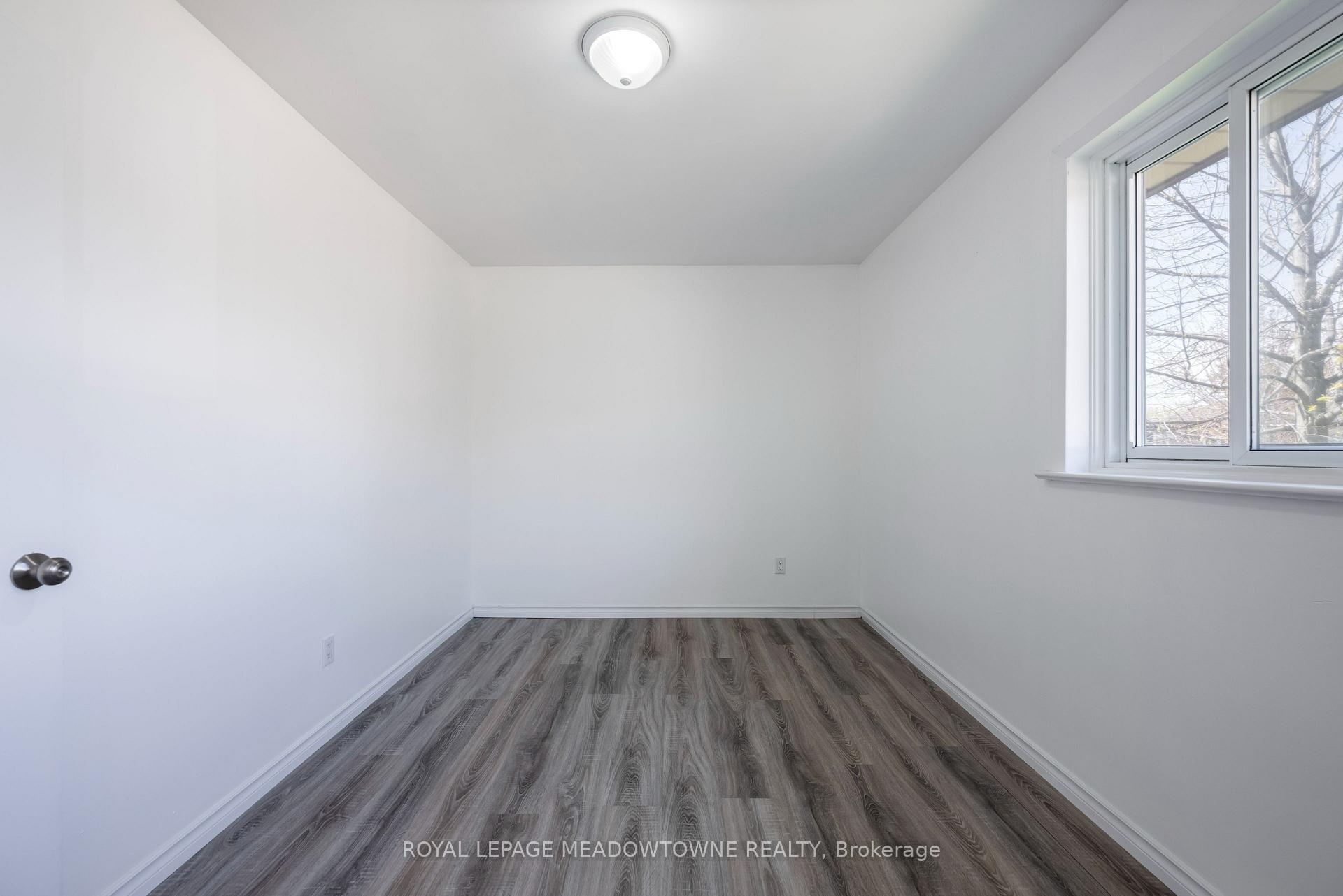 Photo 32 of 169 Longfield Road, Halton Hills, Acton — HOMEH