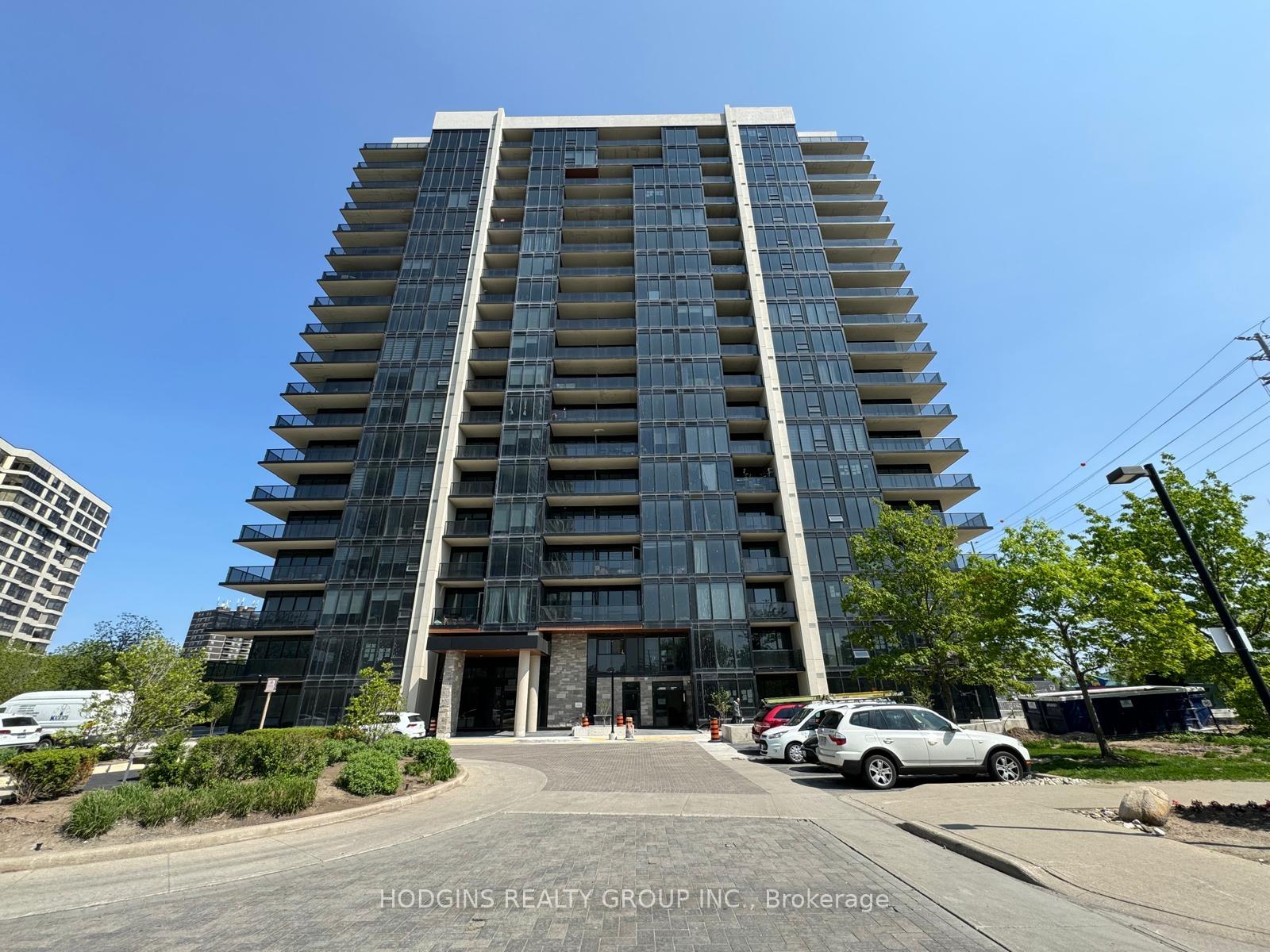 Photo 3 of Unit 813, 1035 Southdown Road, Mississauga, Clarkson — HOMEH