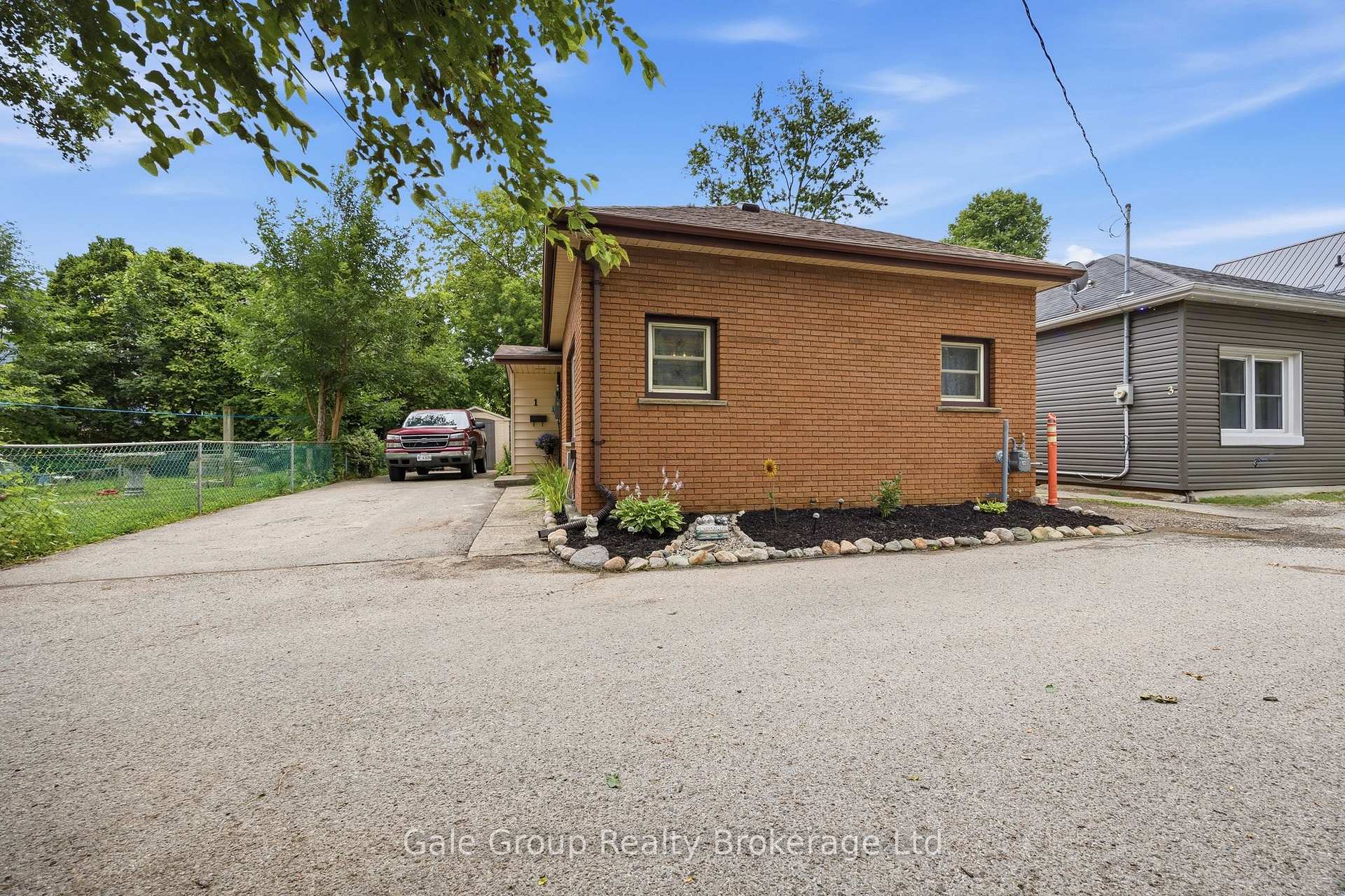Photo 5 of 1 Britton Drive, St. Thomas — HOMEH
