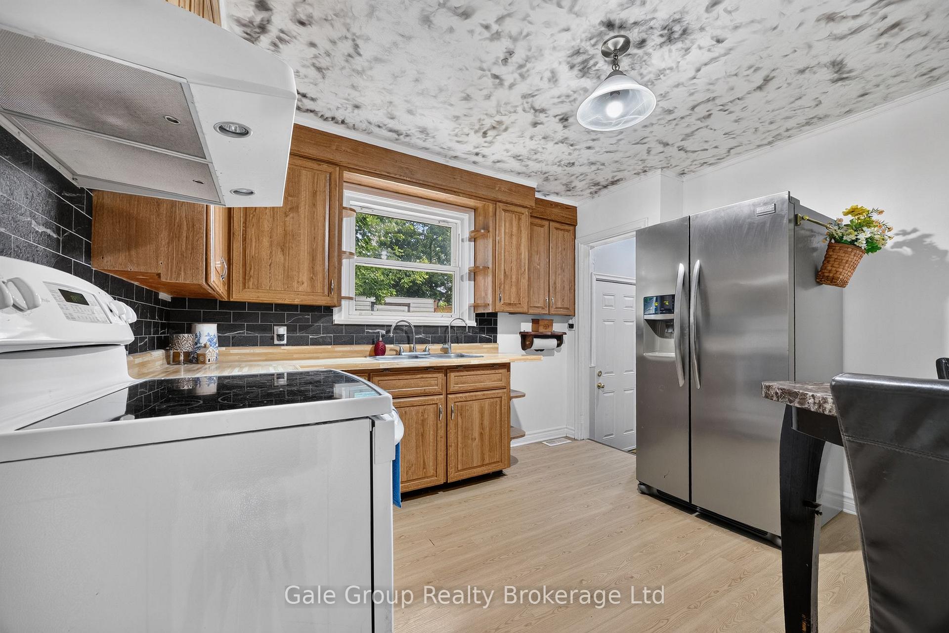 Photo 10 of 1 Britton Drive, St. Thomas — HOMEH