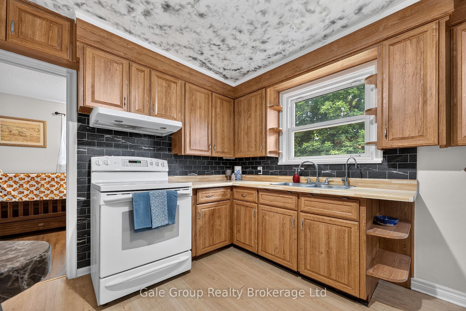 Photo 11 of 1 Britton Drive, St. Thomas — HOMEH