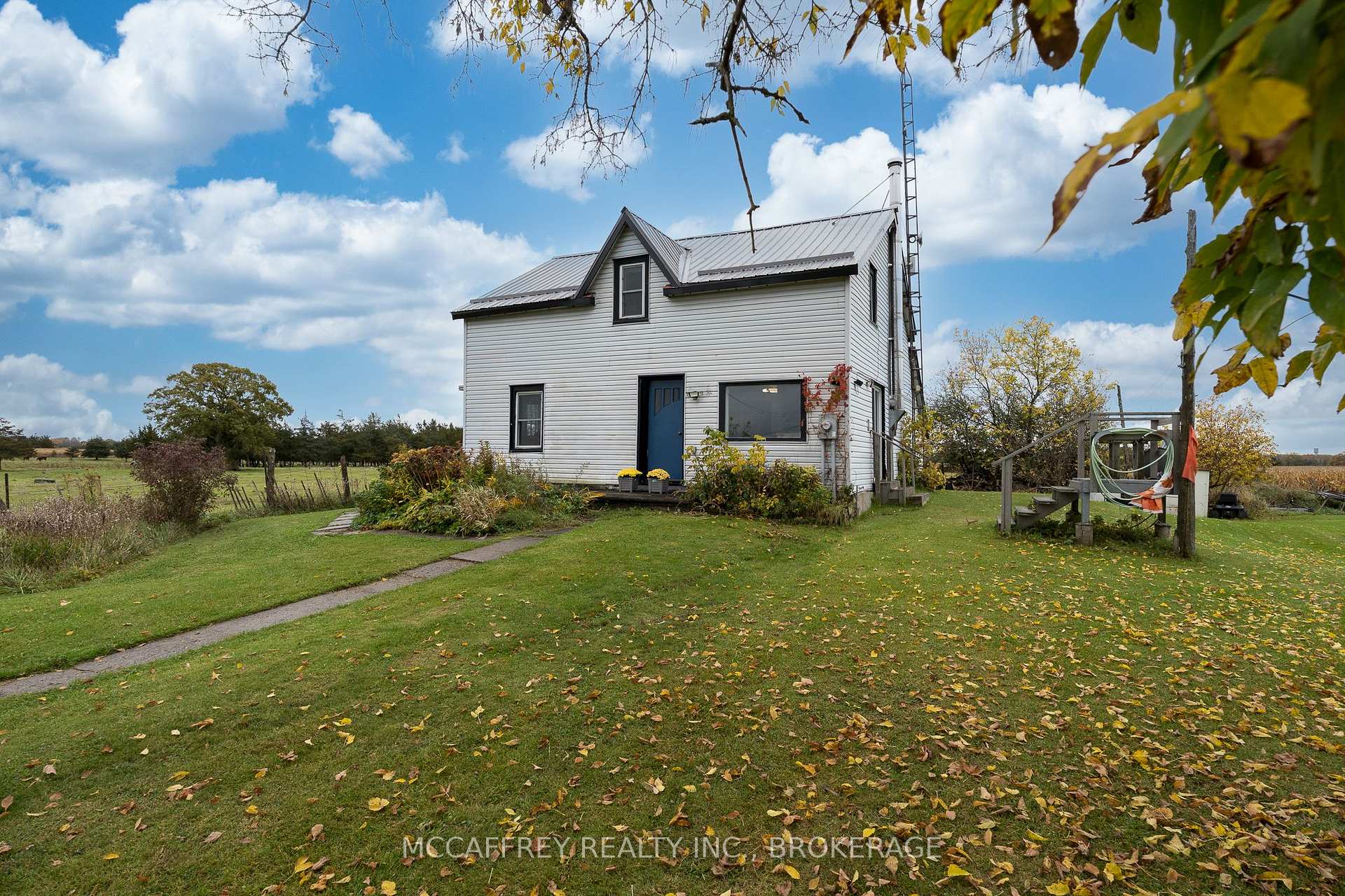 Photo 3 of 6986 Old Highway 2, Tyendinaga, Tyendinaga Township — HOMEH