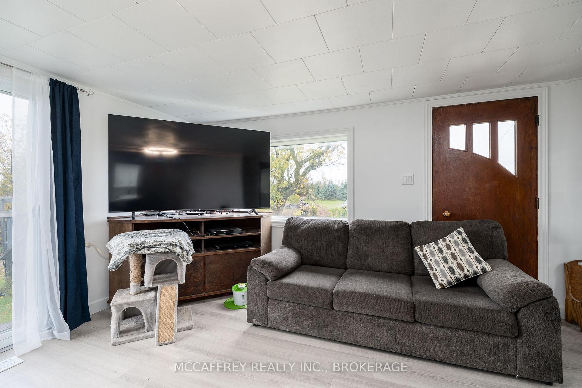 Photo 17 of 6986 Old Highway 2, Tyendinaga, Tyendinaga Township — HOMEH