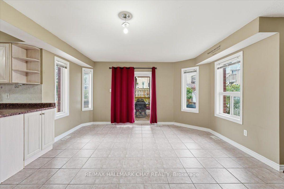 Photo 11 of Unit Main/Upper, 484 Ferndale Drive, Barrie, Northwest — HOMEH