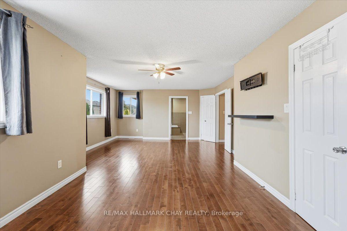 Photo 17 of Unit Main/Upper, 484 Ferndale Drive, Barrie, Northwest — HOMEH