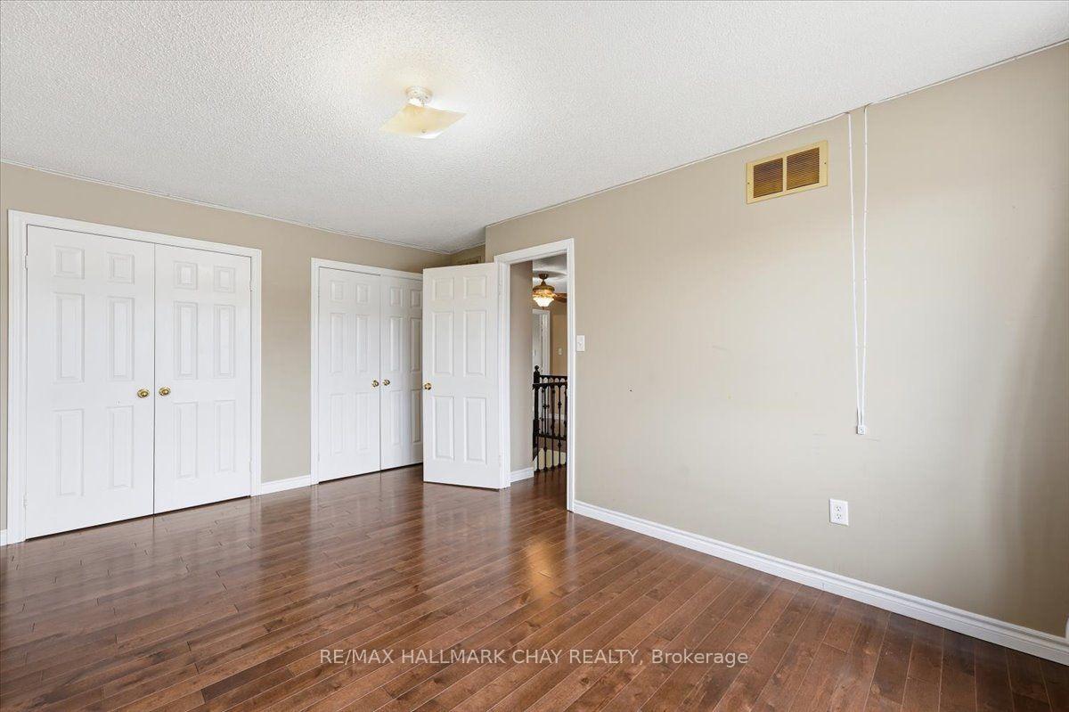 Photo 24 of Unit Main/Upper, 484 Ferndale Drive, Barrie, Northwest — HOMEH
