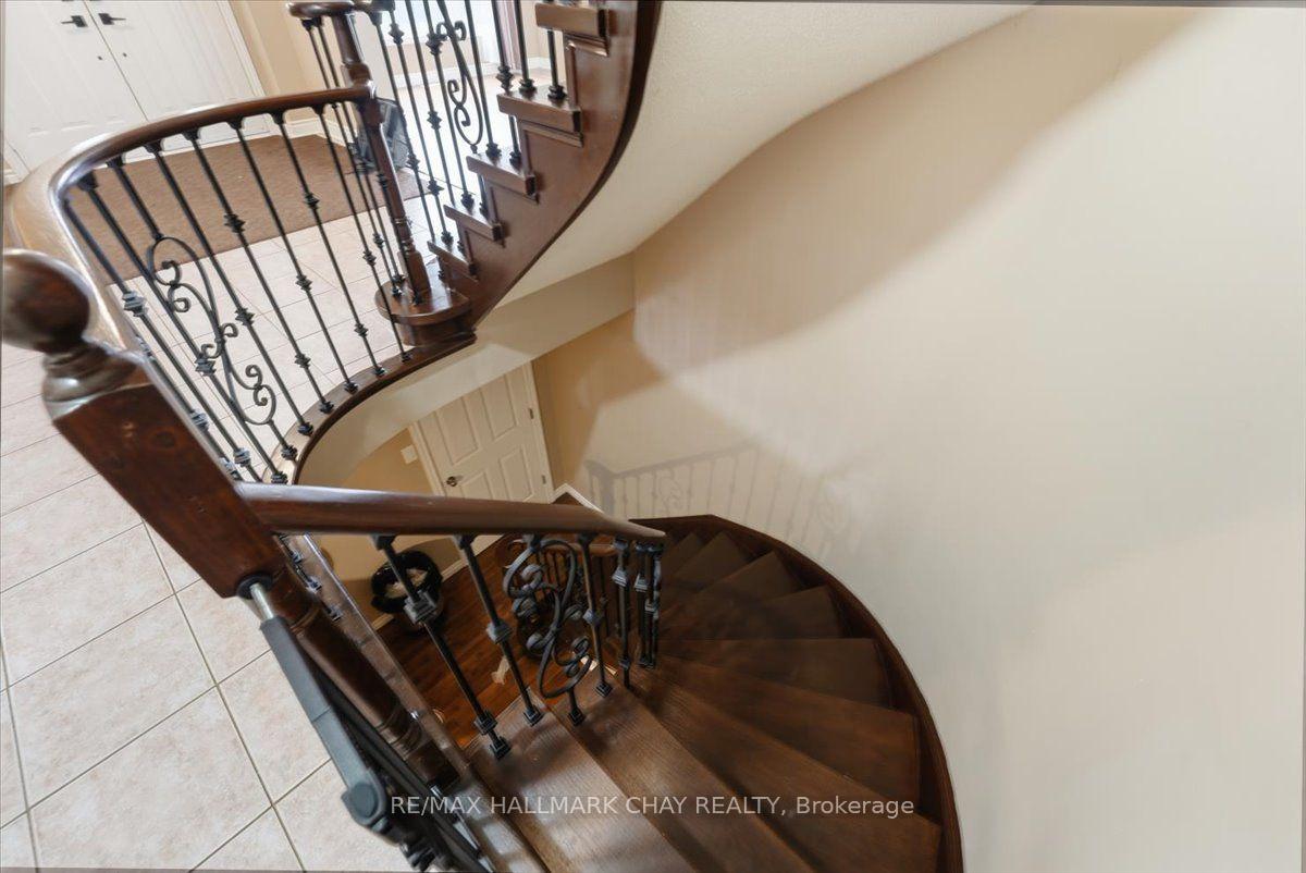 Photo 25 of Unit Main/Upper, 484 Ferndale Drive, Barrie, Northwest — HOMEH