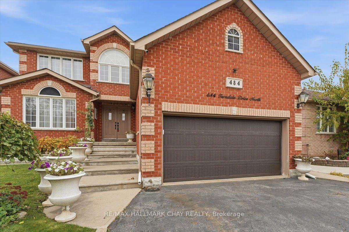 Photo 3 of Unit Main/Upper, 484 Ferndale Drive, Barrie, Northwest — HOMEH