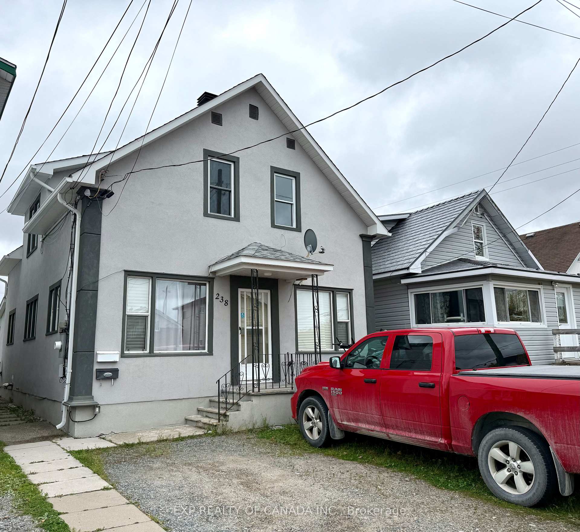 Front of 238 Elm Street S