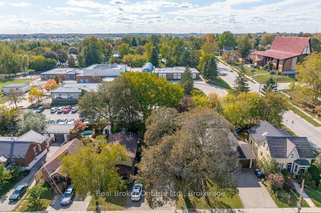 Photo 10 of 84 Alma Street N, Guelph, Junction/Onward Willow — HOMEH