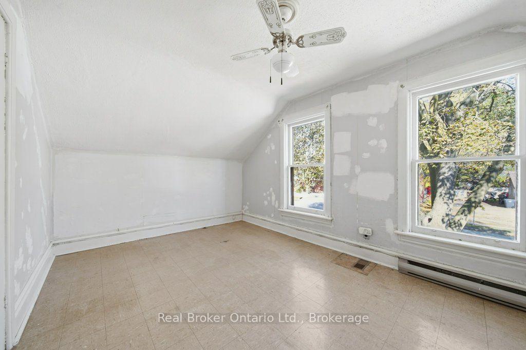 Photo 56 of 84 Alma Street N, Guelph, Junction/Onward Willow — HOMEH