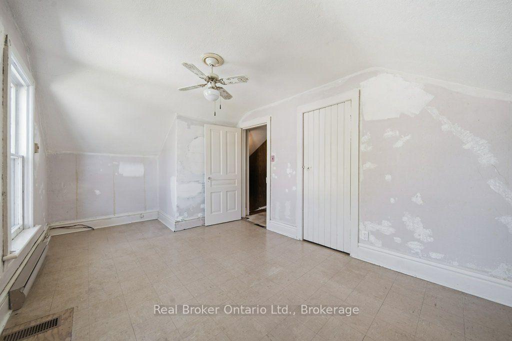 Photo 60 of 84 Alma Street N, Guelph, Junction/Onward Willow — HOMEH