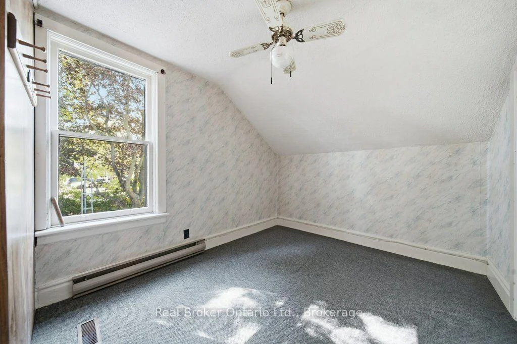 Photo 27 of 84 Alma Street N, Guelph, Junction/Onward Willow — HOMEH