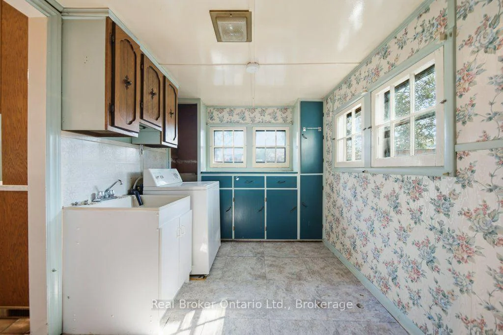 Photo 46 of 84 Alma Street N, Guelph, Junction/Onward Willow — HOMEH
