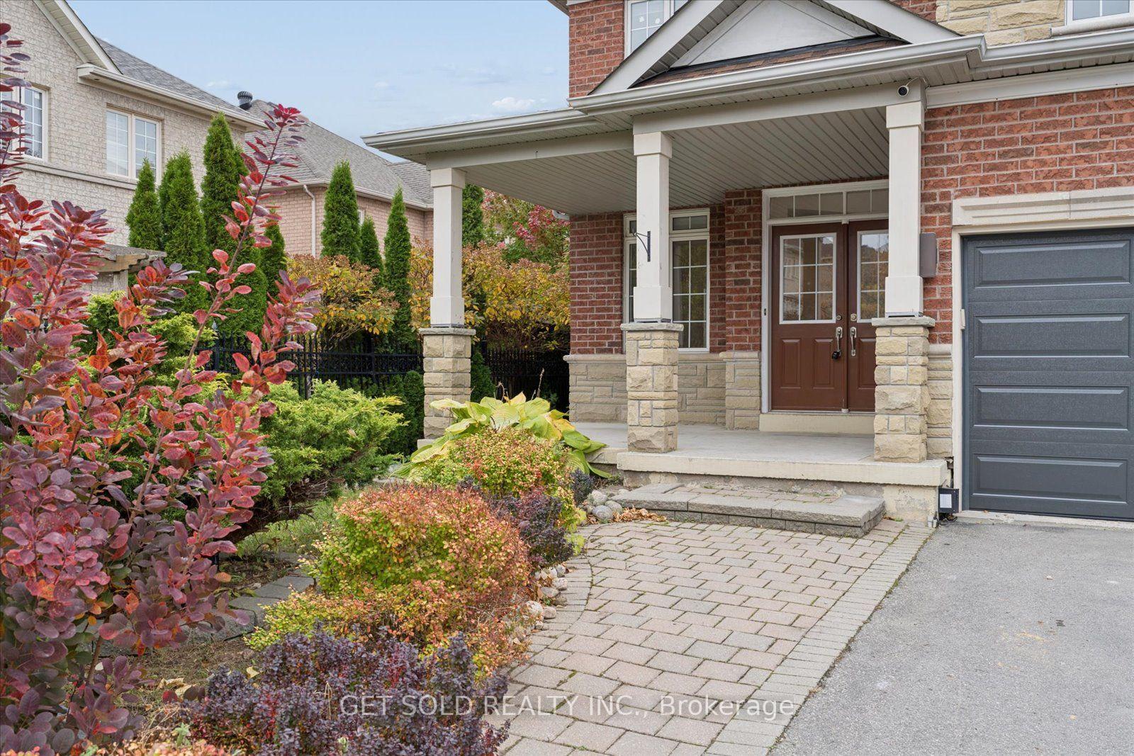 Photo 6 of 5 Ravine Edge Drive, Richmond Hill, Jefferson — HOMEH