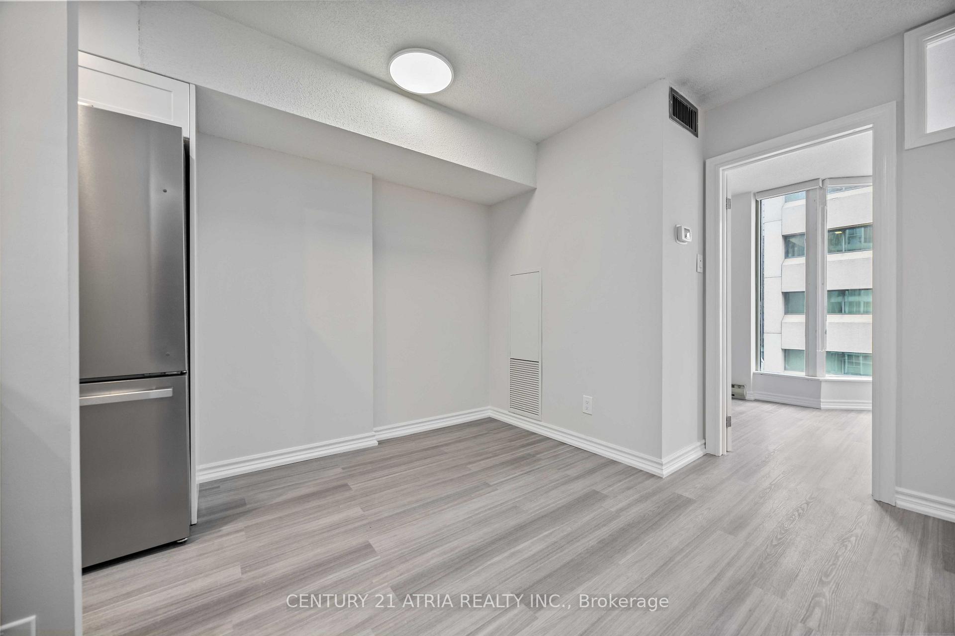 Photo 10 of Unit 2205, 55 Centre Avenue, Toronto, Bay Street Corridor — HOMEH