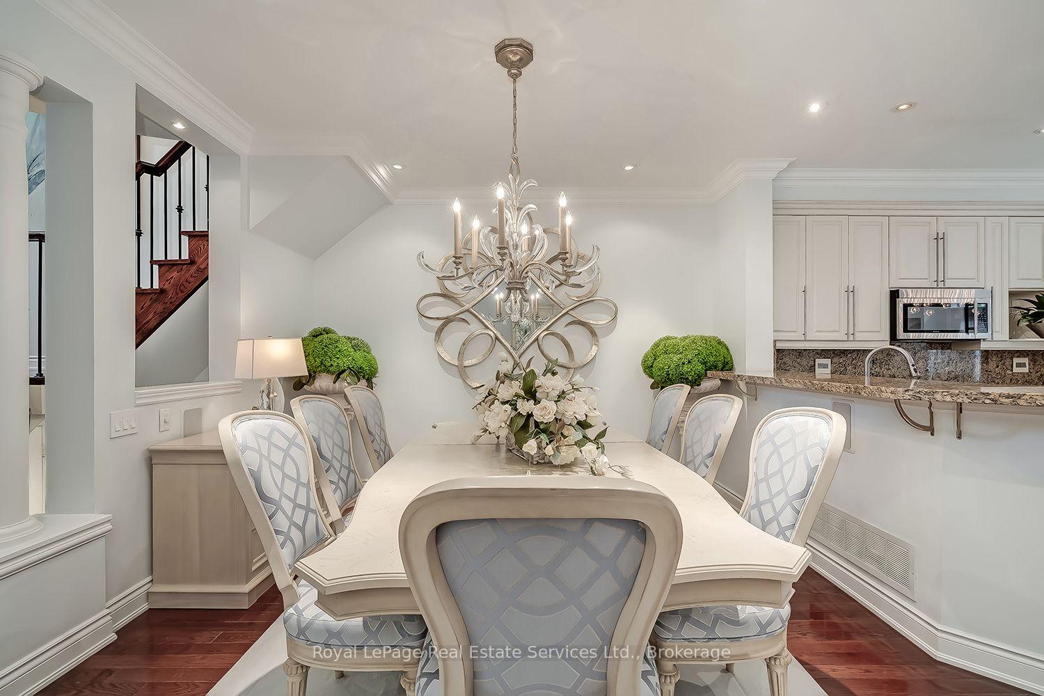 Photo 5 of 207 Tawny Crescent, Oakville, Bronte — HOMEH
