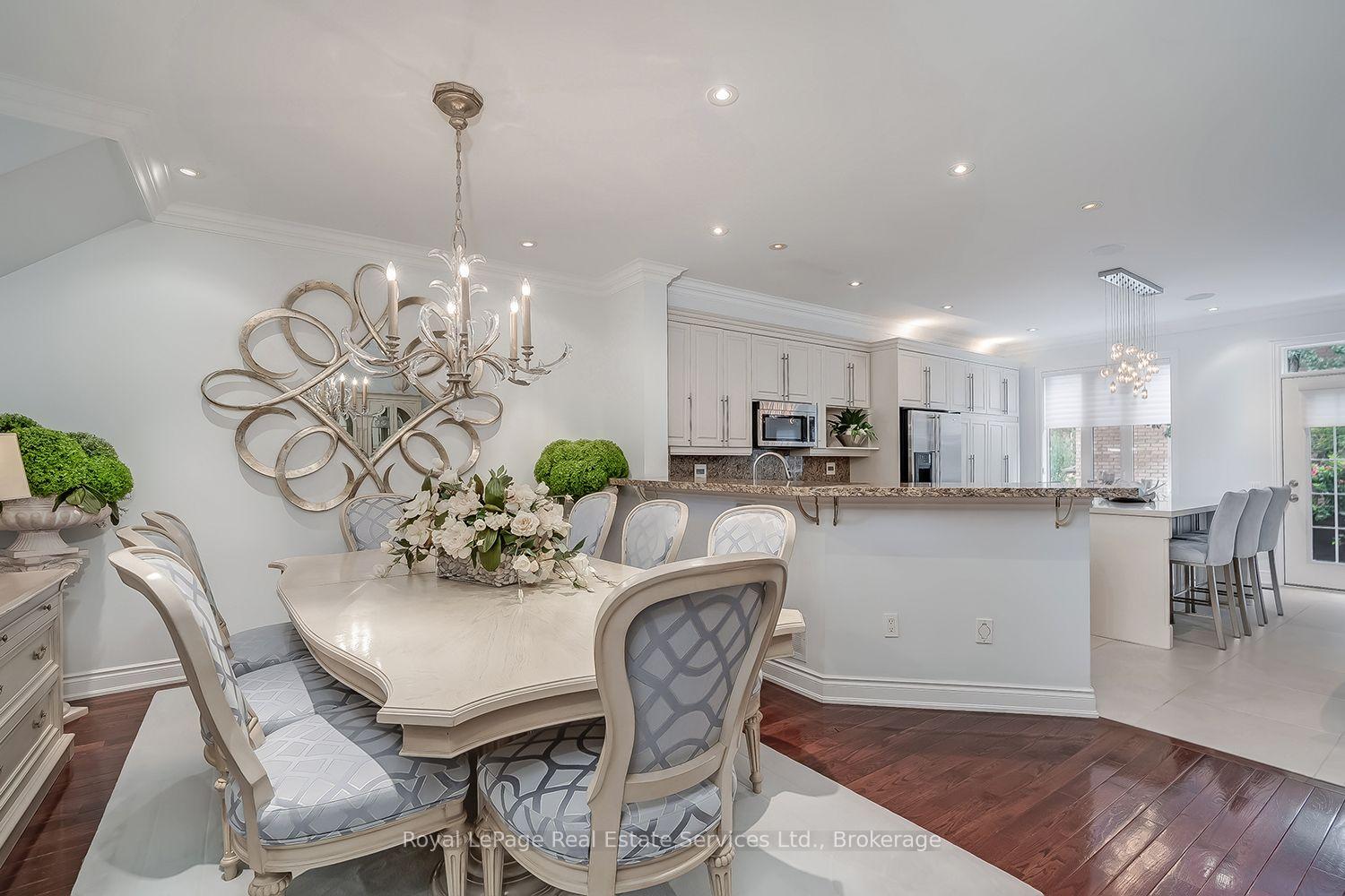 Photo 6 of 207 Tawny Crescent, Oakville, Bronte — HOMEH