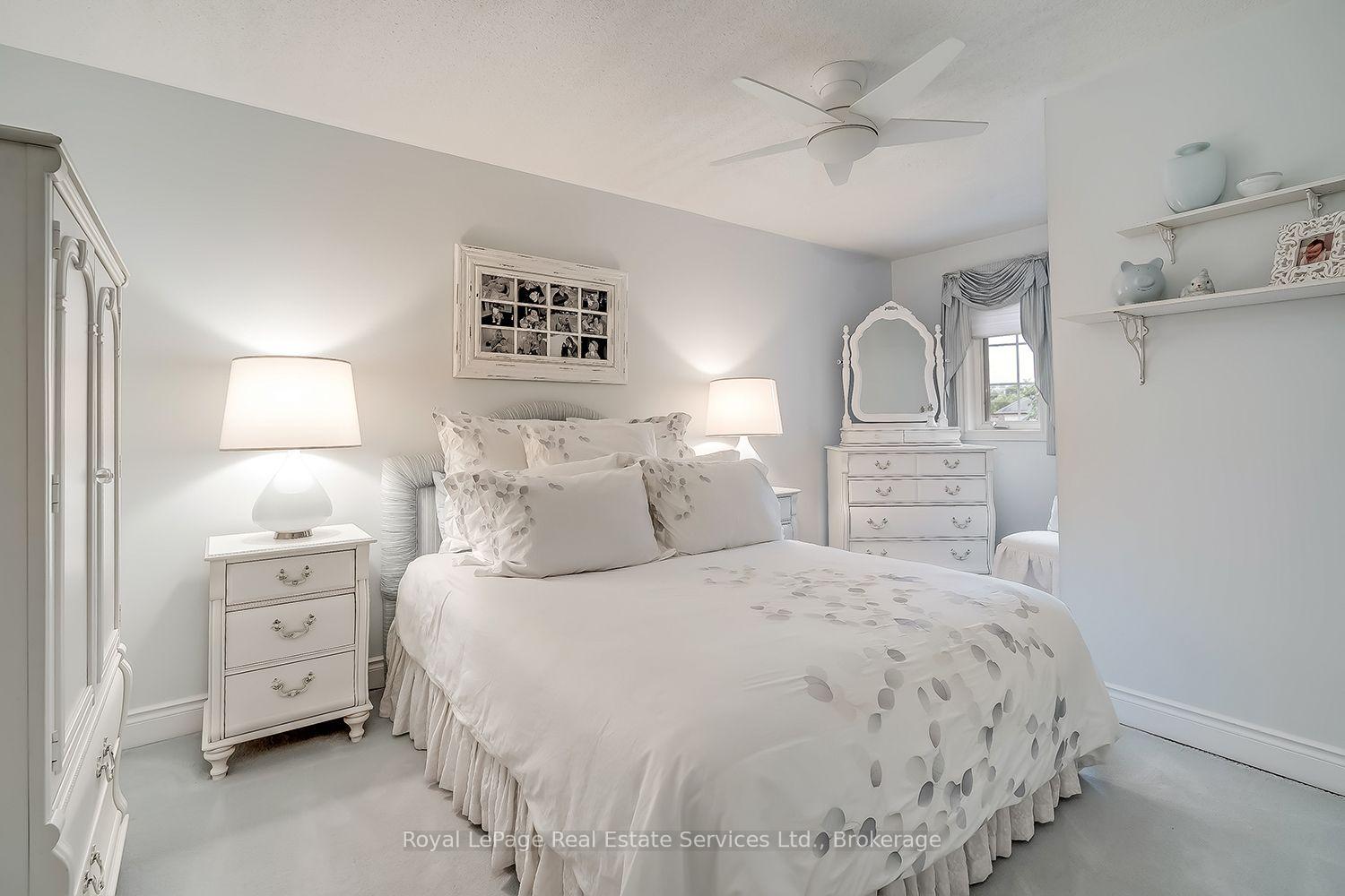 Photo 25 of 207 Tawny Crescent, Oakville, Bronte — HOMEH