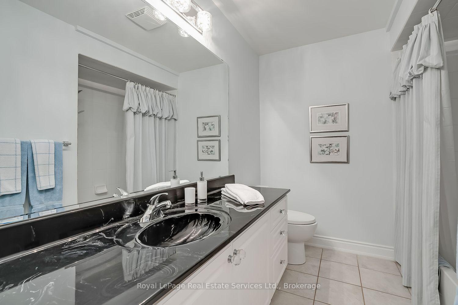 Photo 27 of 207 Tawny Crescent, Oakville, Bronte — HOMEH