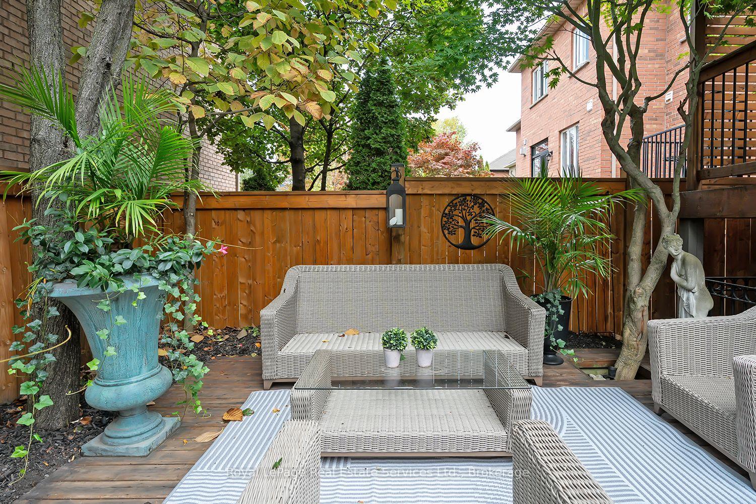 Photo 34 of 207 Tawny Crescent, Oakville, Bronte — HOMEH