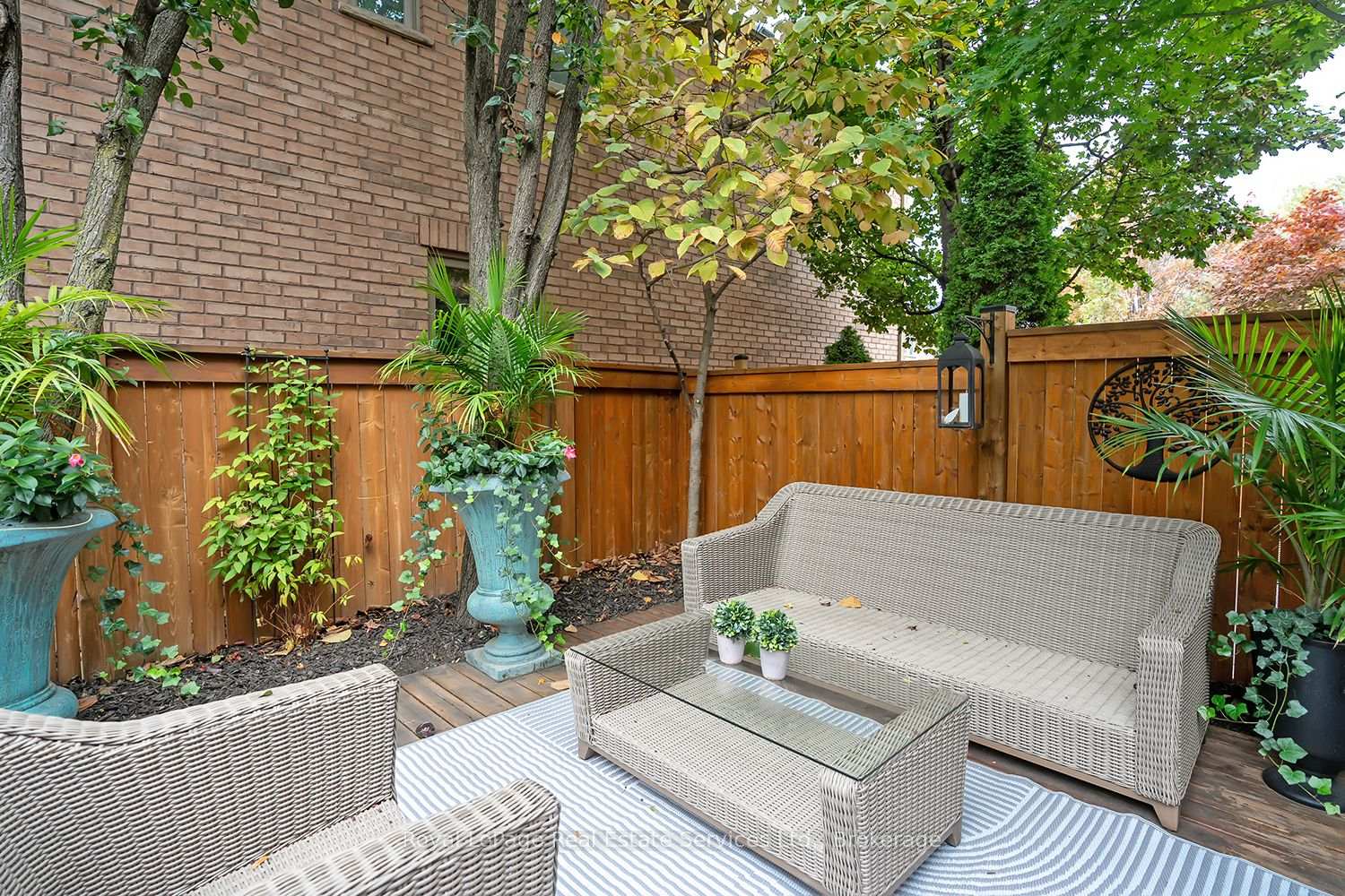 Photo 37 of 207 Tawny Crescent, Oakville, Bronte — HOMEH